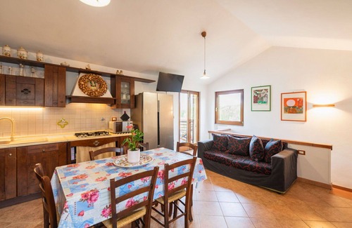 Strada in Chianti Villa | Wonderful private villa with hot tub, WIFI, private pool, TV, pets allowed and panoramic view