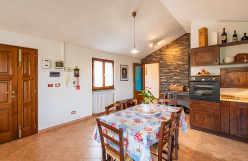 Strada in Chianti Villa | Wonderful private villa with hot tub, WIFI, private pool, TV, pets allowed and panoramic view
