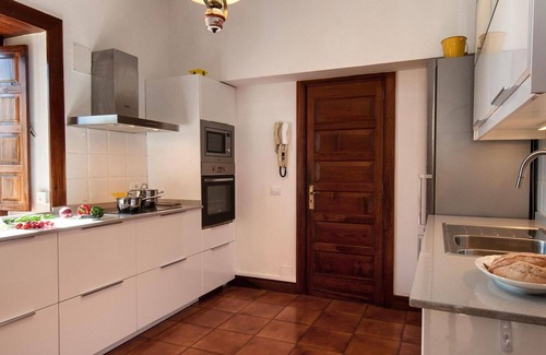 Santa Brigida House | Wonderful private villa for 10 guests with private pool and TV