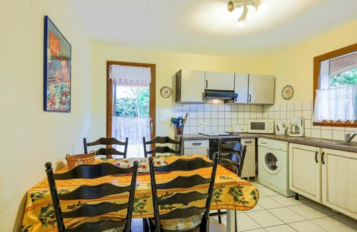 Salles-d'Aude House | Wonderful private villa for 10 people with WIFI, TV, terrace and pets allowed