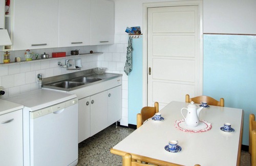 Ranzi House | Wonderful private villa for 4 people with WIFI, TV, patio, pets allowed and panoramic view