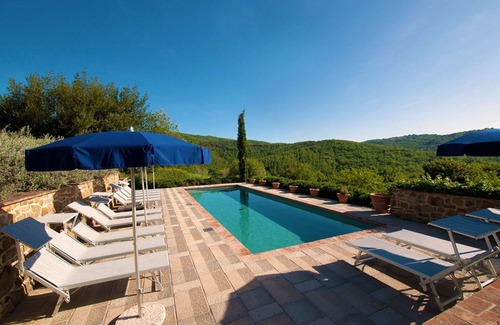 Pergine Valdarno Villa | Wonderful private villa with WIFI, A/C, private pool, TV and pets allowed, close to Arezzo