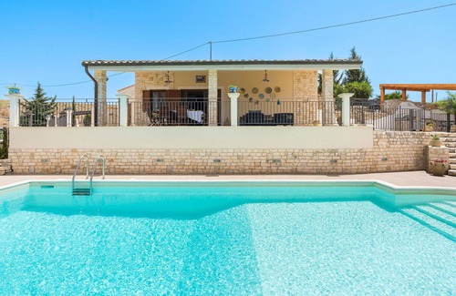 Montallegro Villa | Wonderful private villa for 6 guests with A/C, WIFI, private pool and terrace