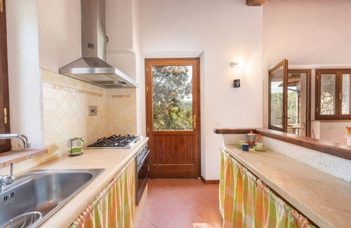 Roccastrada Villa | Wonderful private villa with WIFI, private pool, TV, patio, pets allowed and panoramic view