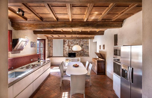 Villabuona Villa | Wonderful private villa with WIFI, private pool, TV, patio and panoramic view, close to Lucca
