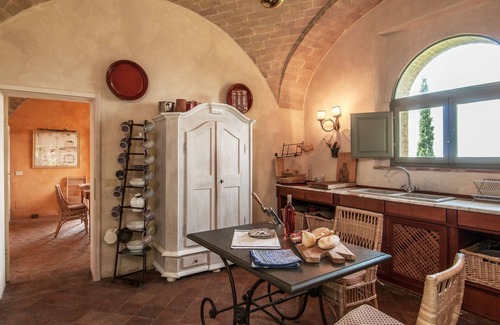 Montalcino Villa | Wonderful private villa for 16 people with WIFI, private pool, A/C, TV, patio and panoramic view