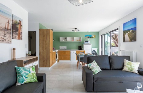 Locquirec House | Wonderful private villa for 4 people with hot tub, WIFI, TV, terrace and pets allowed