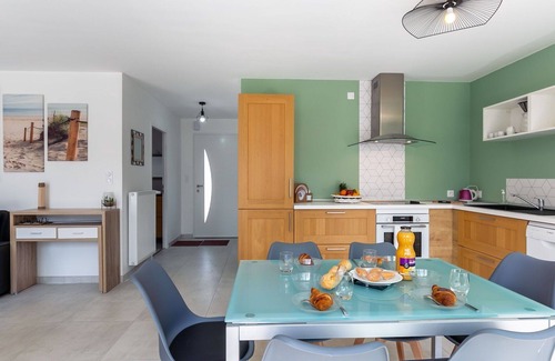 Locquirec House | Wonderful private villa for 4 people with hot tub, WIFI, TV, terrace and pets allowed