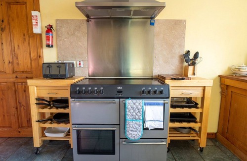 East Lewiston House | Wonderful private villa for 6 people with WIFI, TV, patio, pets allowed, panoramic view and park.