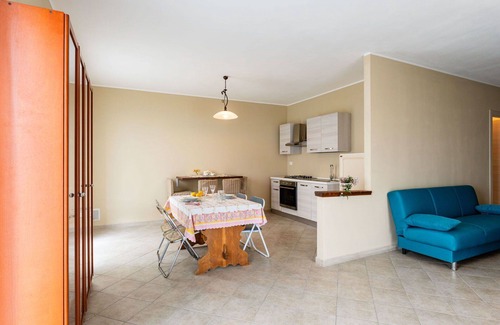 Castellaro House | Wonderful private villa for 8 people with WIFI, terrace, pets allowed and panoramic view