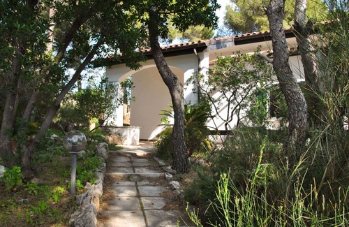 Sperlonga Villa | Wonderful private villa for 6 guests with WIFI, patio and pets allowed