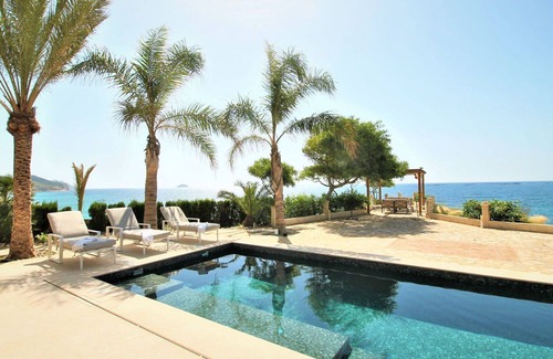 Villajoyosa House | Wonderful private villa for 6 guests with private pool, A/C, WIFI, TV, patio and parking