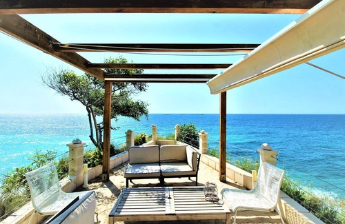 Villajoyosa House | Wonderful private villa for 6 guests with private pool, A/C, WIFI, TV, patio and parking