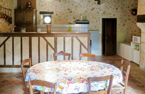 Saint-Jean-dEstissac Villa | Wonderful private villa for 6 guests with private pool, WIFI, TV and pets allowed