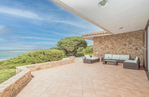 Portobello Villa | Wonderful private villa for 8 people with WIFI, TV, patio and parking
