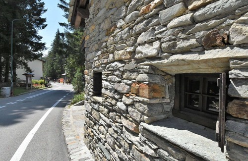 Madesimo House | Wonderful private villa for 8 people with hot tub, WIFI, TV, terrace and pets allowed