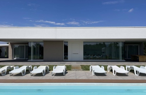 Trambacche di Veggiano Villa | Wonderful private villa for 8 guests with A/C, private pool, WIFI and veranda, close to Padua
