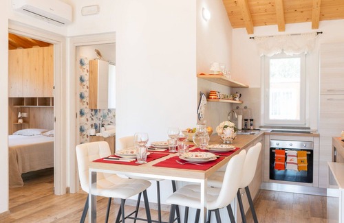 Vetralla House | Wonderful private villa with WIFI, A/C, pool, TV, pets allowed, panoramic view and parking