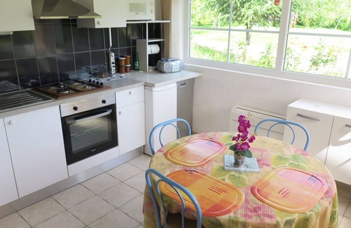 Lascaux Villa | Wonderful private villa for 4 people with TV, terrace, pets allowed and panoramic view