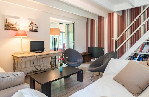 Carnac Villa | Wonderful private villa for 8 people with WIFI, TV, pets allowed and parking