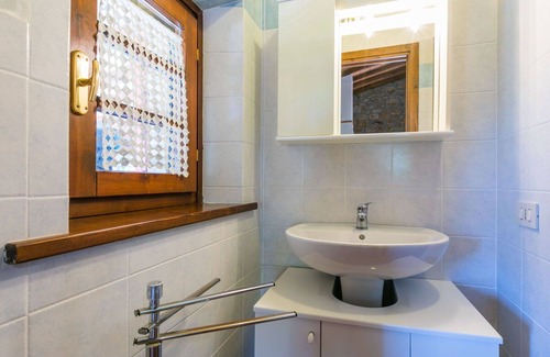 Montecatini Val di Cecina House | Wonderful private villa for 5 people with private pool, TV, terrace, pets allowed and parking