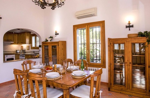 Rafol de Almunia House | Wonderful private villa for 8 guests with A/C, WIFI, private pool, TV and patio