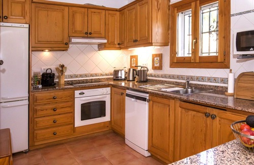 Rafol de Almunia House | Wonderful private villa for 8 guests with A/C, WIFI, private pool, TV and patio