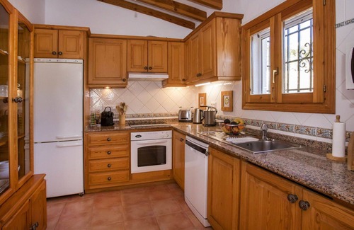Rafol de Almunia House | Wonderful private villa for 8 guests with A/C, WIFI, private pool, TV and patio