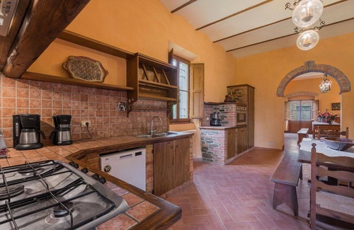Bucine Villa | Wonderful private villa with WIFI, A/C, private pool, patio, pets allowed and panoramic view