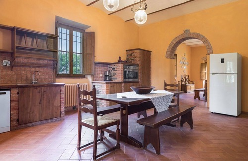 Bucine Villa | Wonderful private villa with WIFI, A/C, private pool, patio, pets allowed and panoramic view