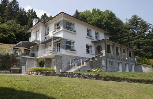 Baveno Villa | Wonderful private villa with WIFI, private pool, sauna, A/C, hot tub, TV, patio and panoramic view