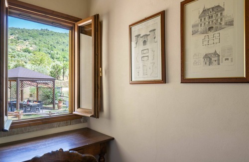 Londa Villa | Wonderful private villa for 10 guests with WIFI, private pool, TV, patio and pets allowed