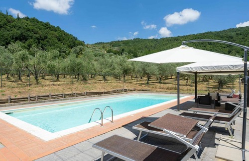 Londa Villa | Wonderful private villa for 10 guests with WIFI, private pool, TV, patio and pets allowed