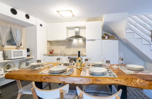 Piuro House | Wonderful private villa for 6 guests with WIFI, TV, patio and pets allowed