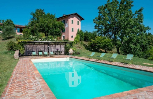 Soglio Villa | Wonderful private villa for 14 guests with WIFI, A/C, private pool, TV, patio and panoramic view