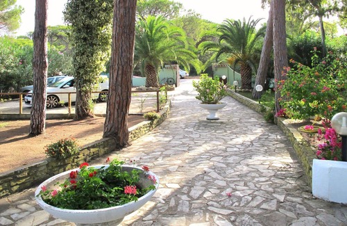 Platamona House | Wonderful private villa for 10 people with A/C, TV, terrace and pets allowed