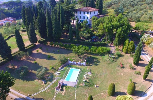 Uzzano Villa | Wonderful private villa for 10 guests with private pool, A/C, WIFI, TV, pets allowed and parking