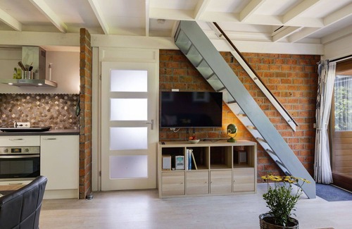 Anjum House | Wonderful private villa for 6 people with WIFI, TV, terrace and pets allowed