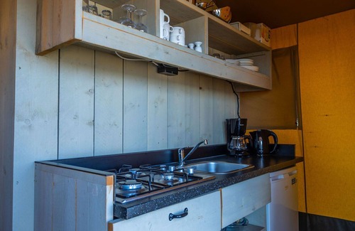 Biddinghuizen House | Wonderful private villa for 4 guests with pool, WIFI, TV and terrace