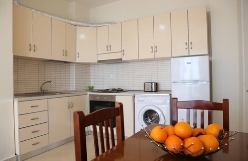 Vlore House | Wonderful Sea View 1 bedroom apartment with pool and parking.