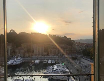 Quartier du Port Apartment | Wonderful SEA VIEW on the port balcony S-O
