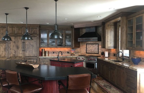 Copper Mountain House | Wonderful Ski Access, Privacy and Views - 5+Bed/5.5 Bath Sleeps 18+