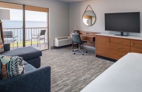 Port Angeles Hotel | Wonderful Stay! Outdoor Pool, FREE Parking Pets Allowed, Near Hollywood Beach