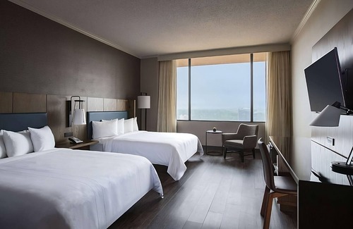 Nashville Hotel | Wonderful Trip! Pet-friendly Property, Onsite Pool, Free Airport Shuttle