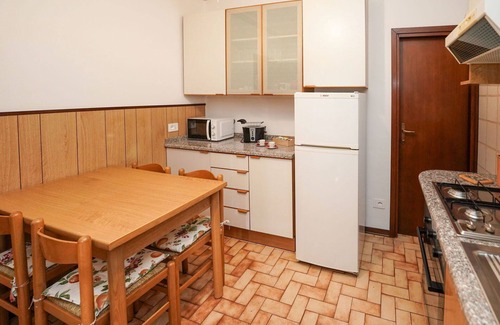 Laveno House | Wonderful villa for 5 guests with WIFI, TV, terrace and pets allowed
