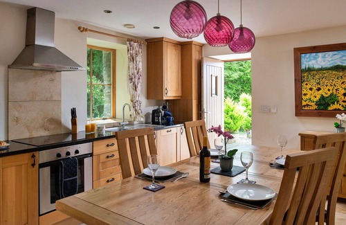 Eglwysbach House | Wonderful villa for 4 guests with hot tub, WIFI, terrace and pets allowed