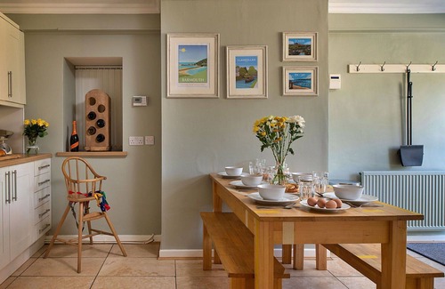 Dolgellau House | Wonderful villa for 12 people with hot tub, WIFI and terrace