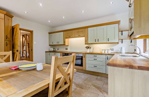 Horseheath House | Wonderful villa for 12 people with WIFI and pets allowed