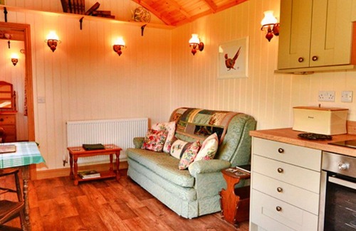Coalbrookdale House | Wonderful villa for 2 guests with WIFI