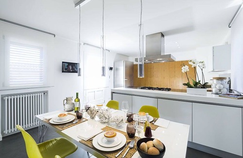 Catania City Centre Villa | Wonderful villa for 4 people with WIFI, A/C, TV and terrace